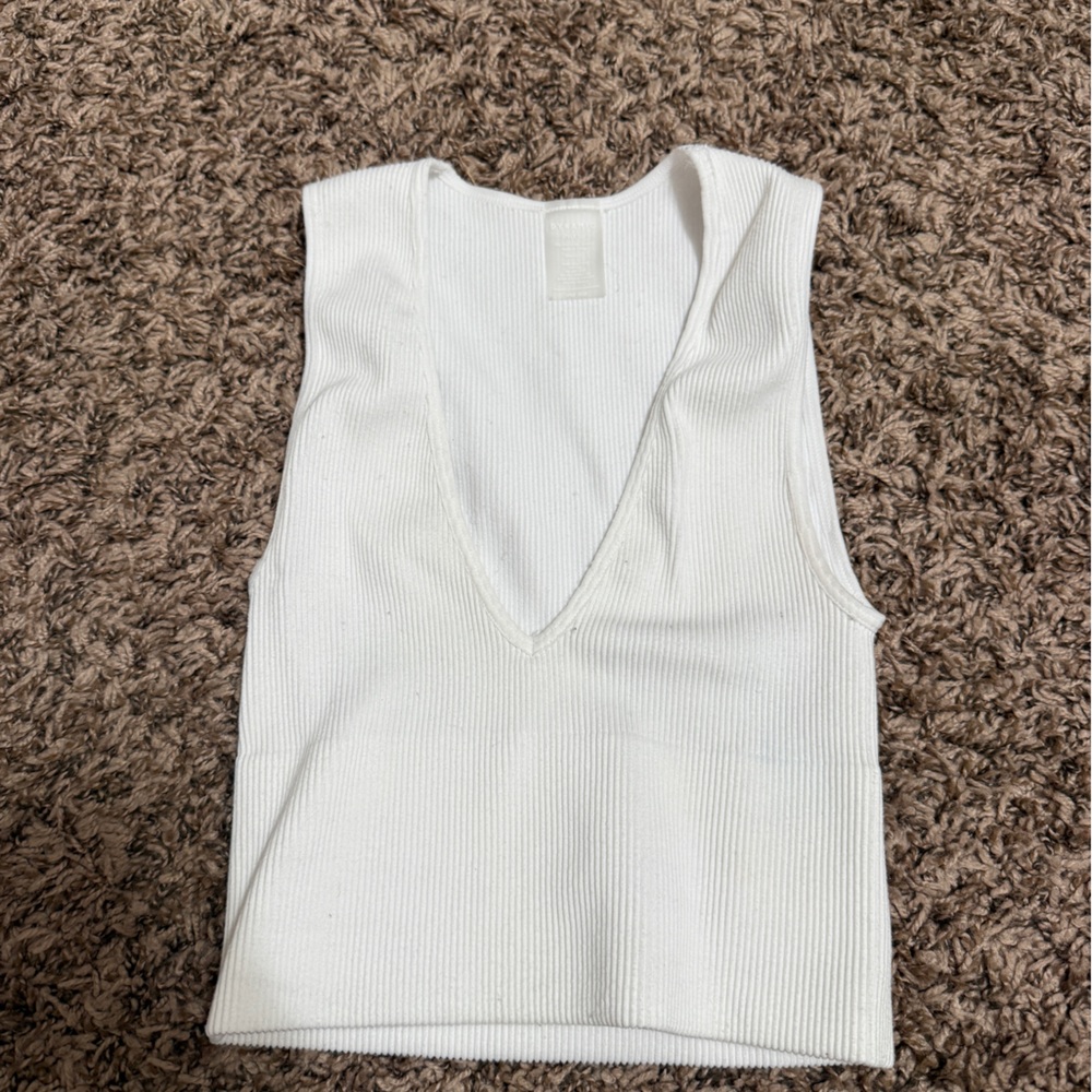 White Sleeveless V-Neck Tank Top